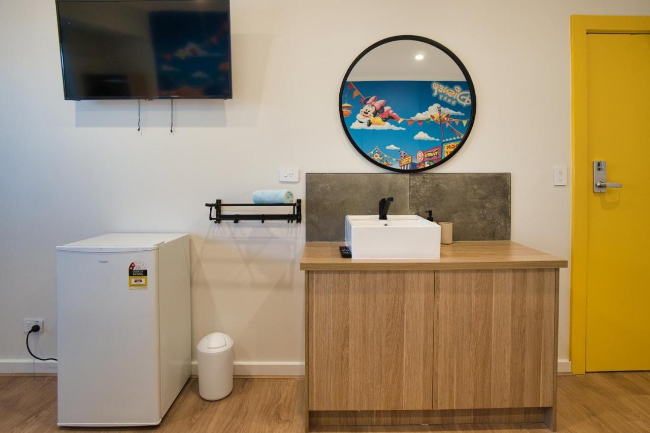 Dreamy Stays Accommodation - Private Rooms With Shared Bathrooms Adelaide Esterno foto